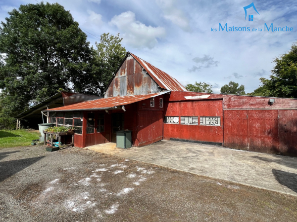 Maison en pierre à la campagne + grand garage