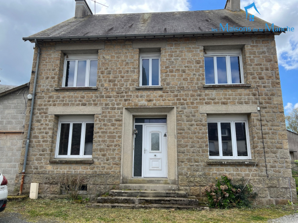 Maison en pierre 6 pièces 130m² hab et 300m² de terrain