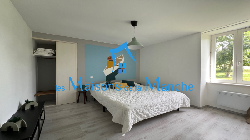 Maison de trois logements indépendants proche Brécey