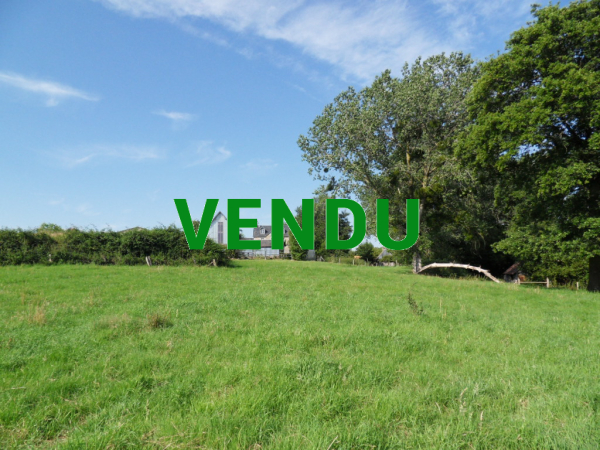 Corps de ferme avec ses nombreuses dépendances et environ 4 ha 5