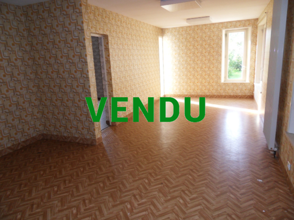 Ensemble de 3 logements 352 m² dans le bourg de BRECEY (50370)