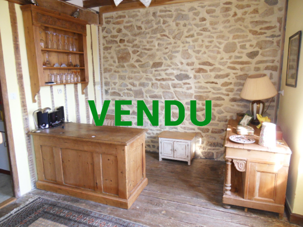 Corps de ferme avec ses nombreuses dépendances et environ 4 ha 5
