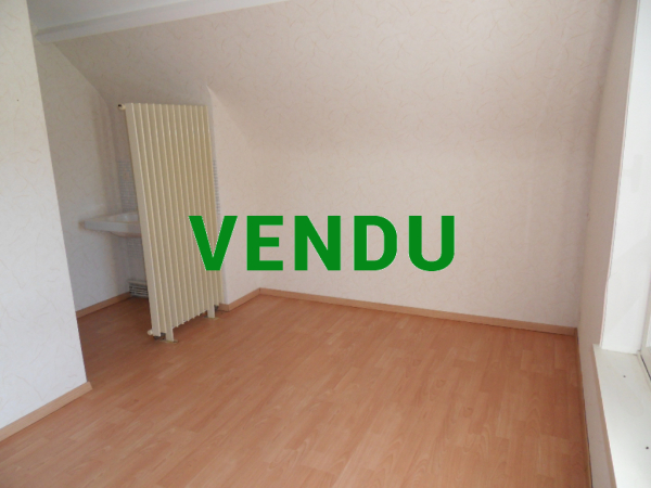 Ensemble de 3 logements 352 m² dans le bourg de BRECEY (50370)