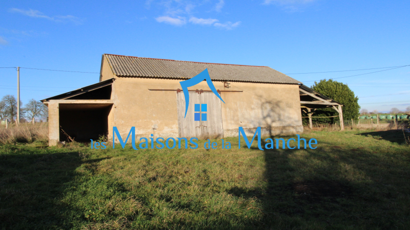 Ancien corps de ferme nombreuses dépendances