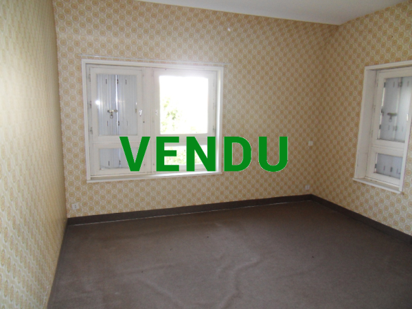 Ensemble de 3 logements 352 m² dans le bourg de BRECEY (50370)