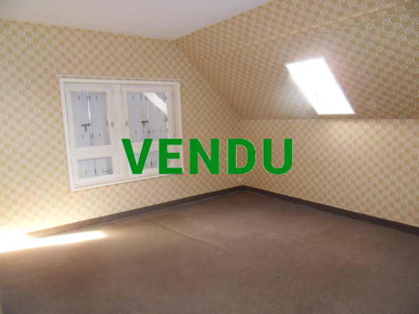 Ensemble de 3 logements 352 m² dans le bourg de BRECEY (50370)