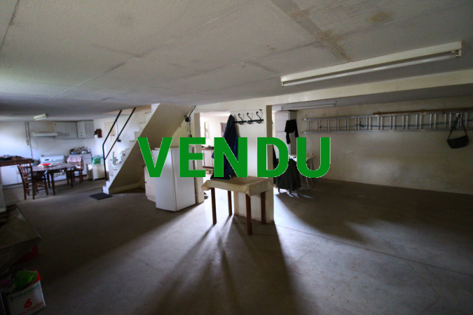 Pavillon des année 80 dans lotissement