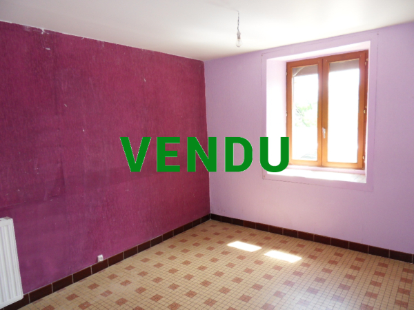 Maison en pierre de 106 m² proximité bourg de tous commerces