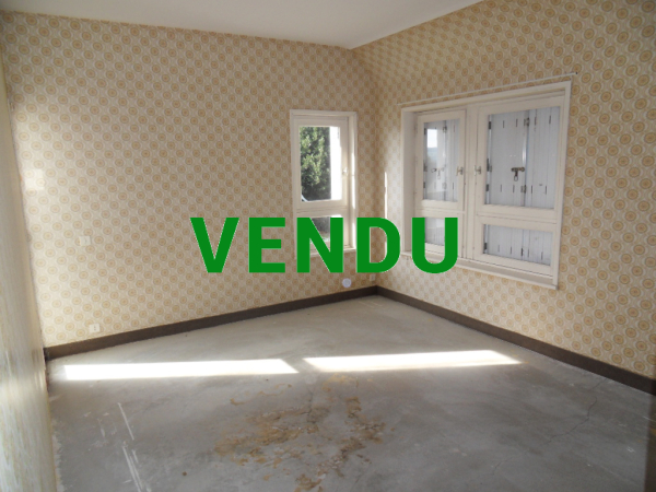 Ensemble de 3 logements 352 m² dans le bourg de BRECEY (50370)