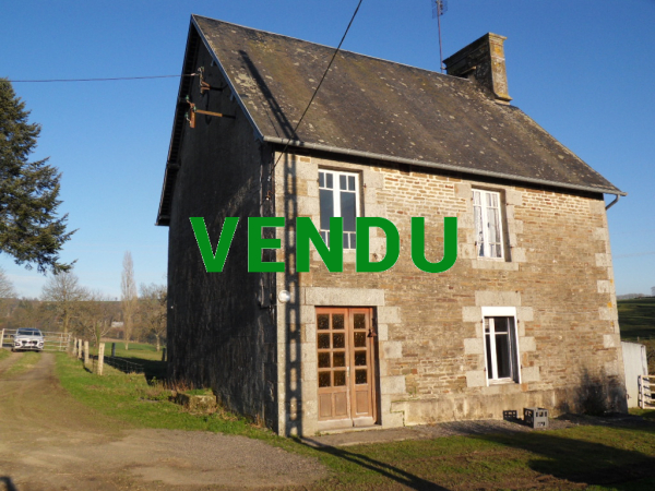 Maison en pierre à rénover à environ 6 km de BRECEY