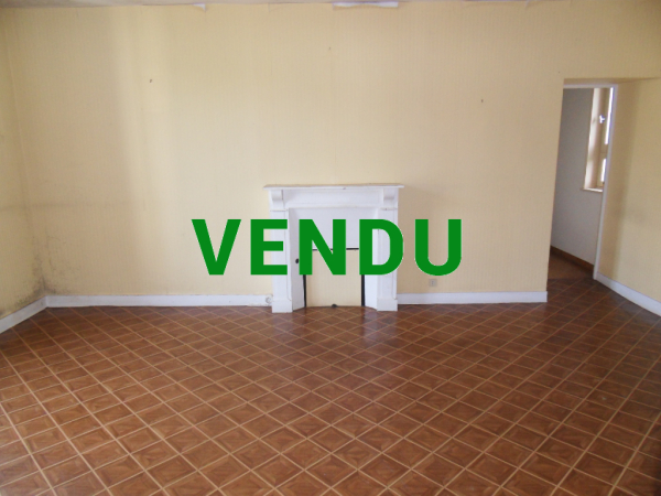 Ensemble de 3 logements 352 m² dans le bourg de BRECEY (50370)