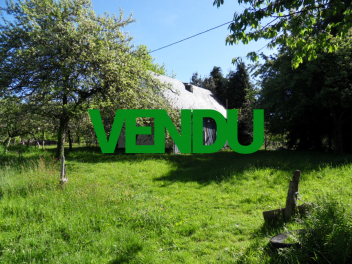 Maison entièrement à rénover entièrement de 107 m² dans cadre agréable-vendu